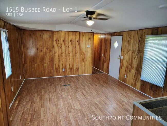 Building Photo - 1515 Busbee Rd