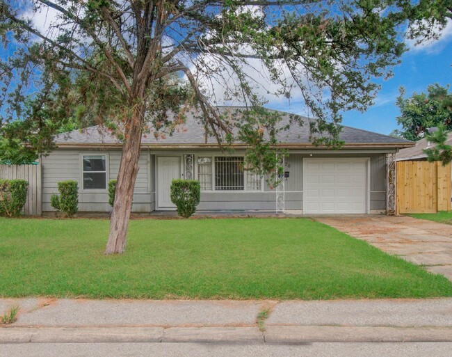 Primary Photo - 3626 Songwood St