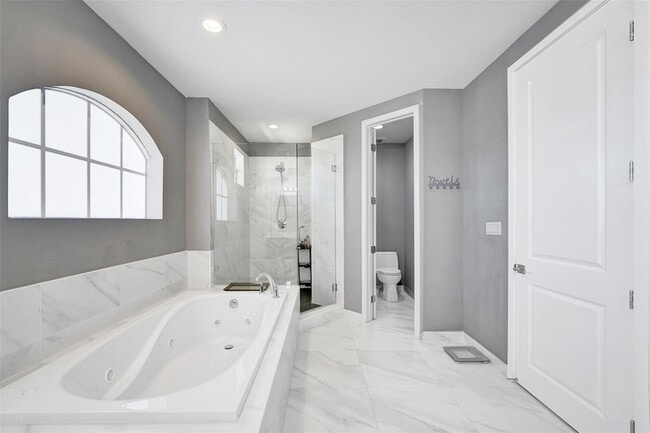 Building Photo - 3534 Forest View Cir