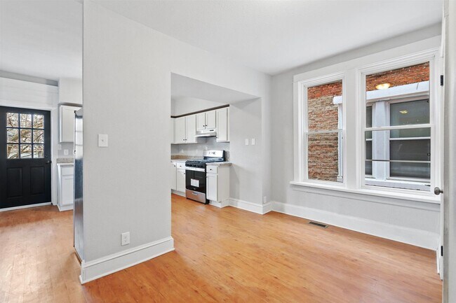 Building Photo - 2626 N 6th St