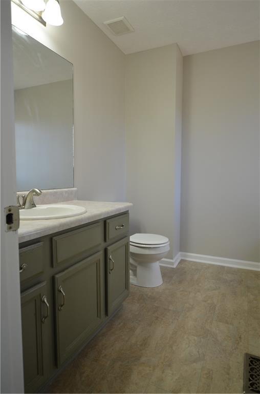 Building Photo - 140 Stewart Dr