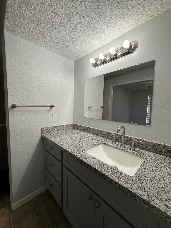 Building Photo - 2120 El Paseo St