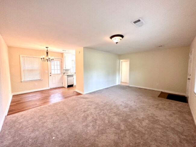 Building Photo - 639 Windermere Blvd