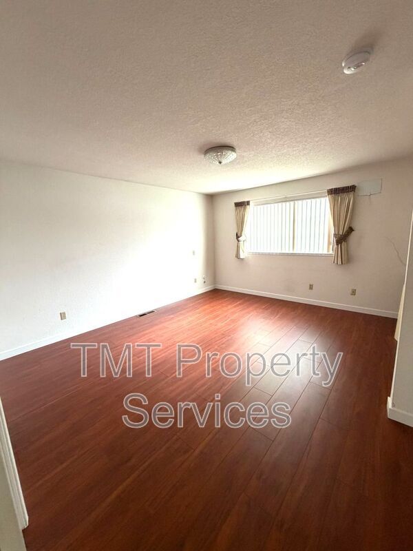 Building Photo - 2 Polvadera Ct