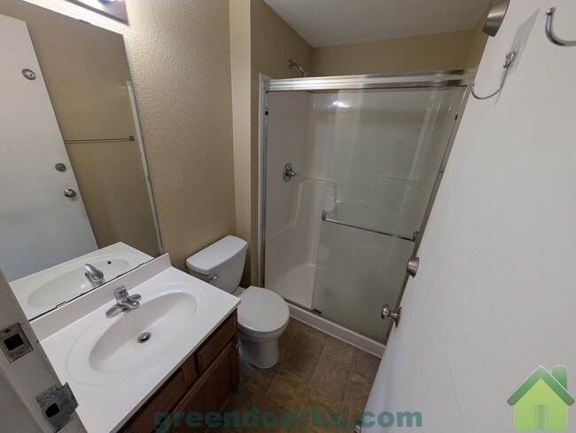 Building Photo - 905 Fall Meadow Ln