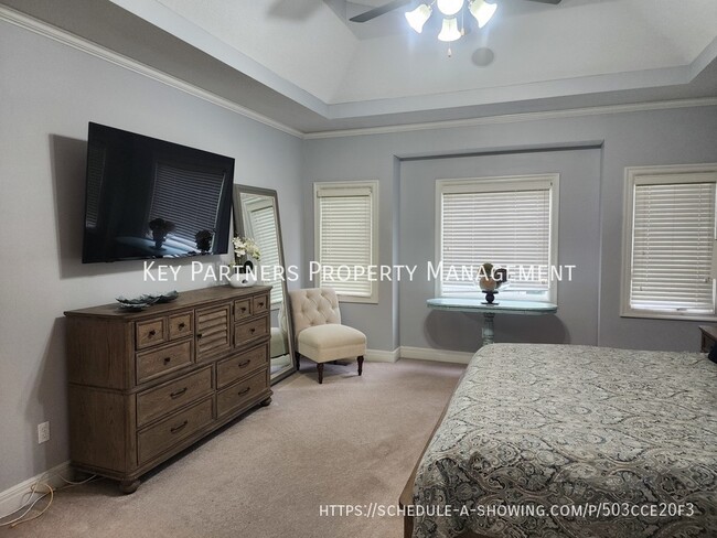 Building Photo - 5812 N Ames-