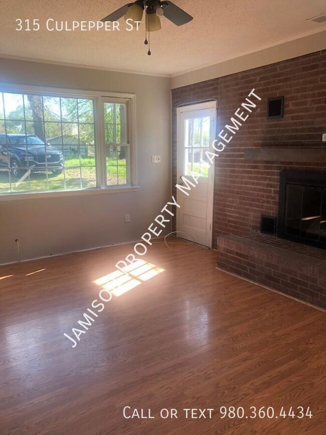 Building Photo - 315 Culpepper St