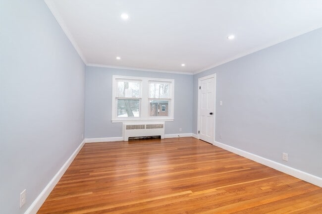 Building Photo - 7 Langley Cir