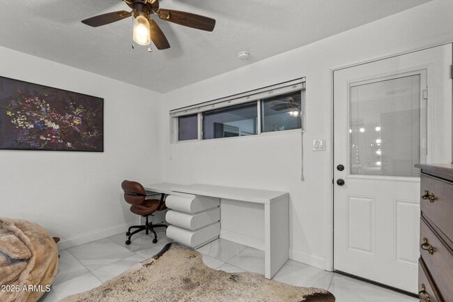 Building Photo - 3938 E Cheery Lynn Rd