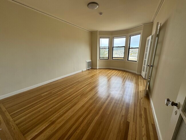 Primary Photo - 251 Parnassus Ave