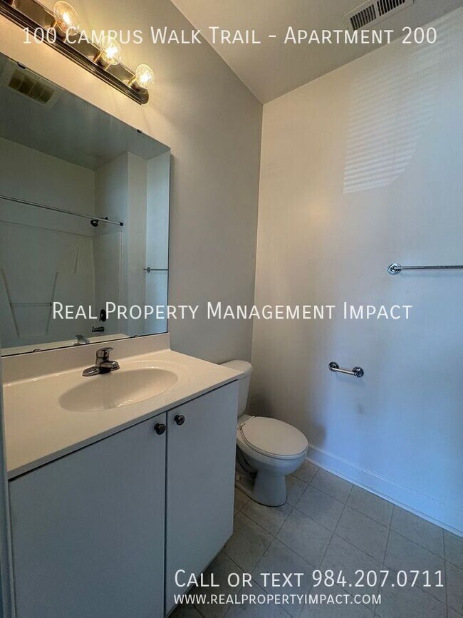 Building Photo - 100 Campus Walk Trl