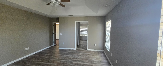 Building Photo - 2635 Highlands Vue Pkwy