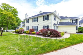 Building Photo - 2404 Buckingham Cir