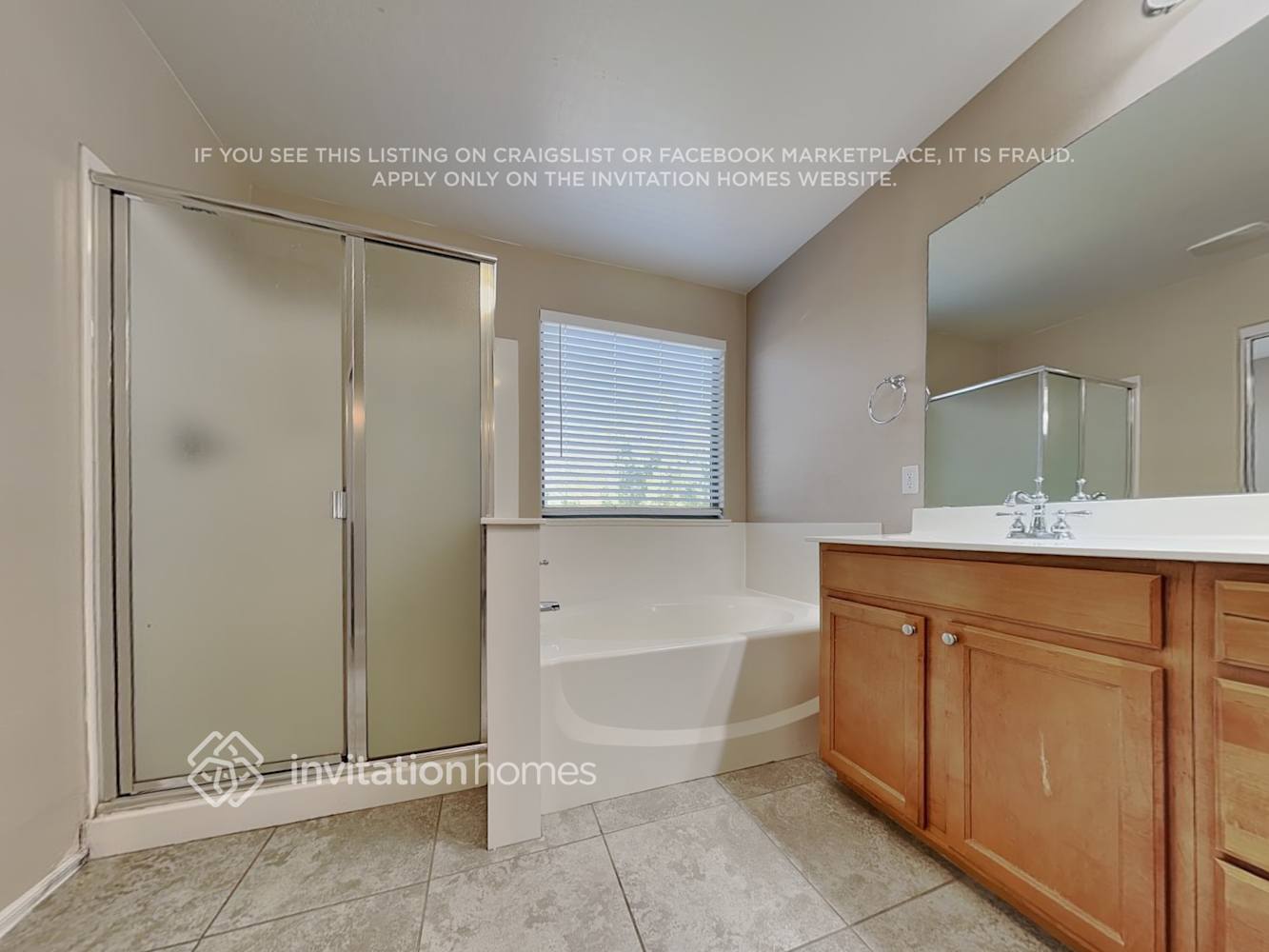 Building Photo - 14170 W Riviera Dr