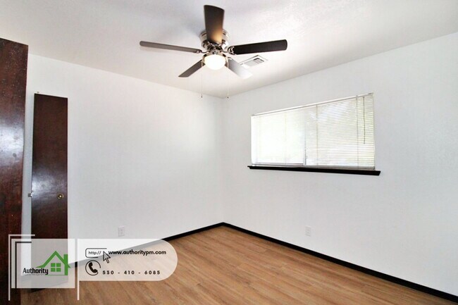 Building Photo - 8615 Patricia Dr