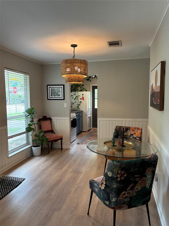 Building Photo - 3104 Birdwood Cir