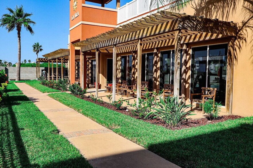 Building Photo - 150 Padre Blvd