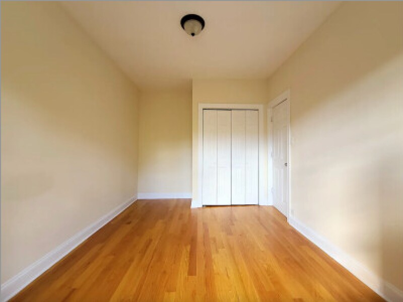 Building Photo - 3755 N Pine Grove Ave