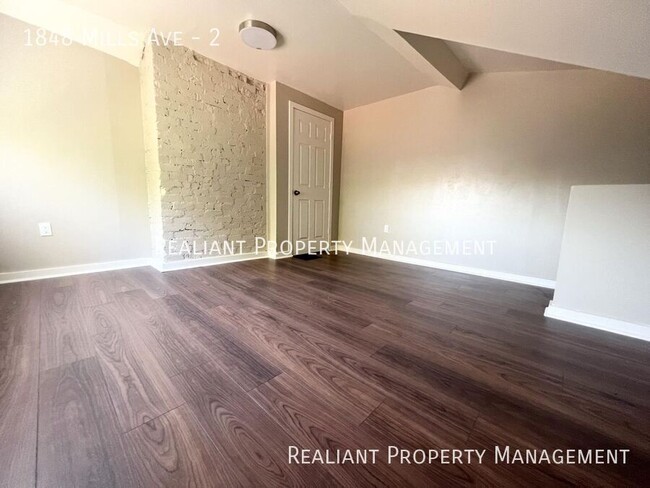 Building Photo - Stylish & Modern 2-Bedroom Apartment in th...