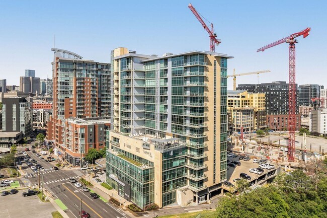 Building Photo - 700 12th Ave S