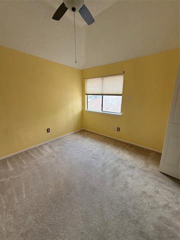 Building Photo - 1704 Bent Brook Dr