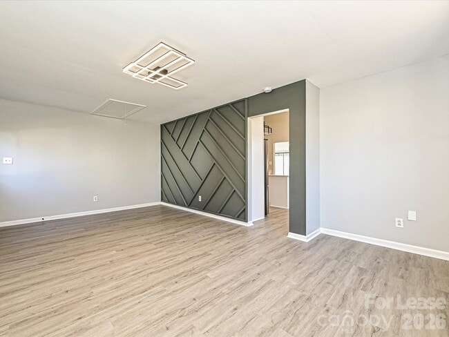 Building Photo - 6455 Tivoli Ct