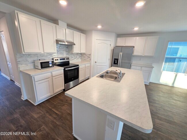 Building Photo - 2885 Oak Stream Dr
