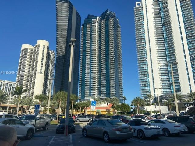 Building Photo - 16919 N Bay Rd