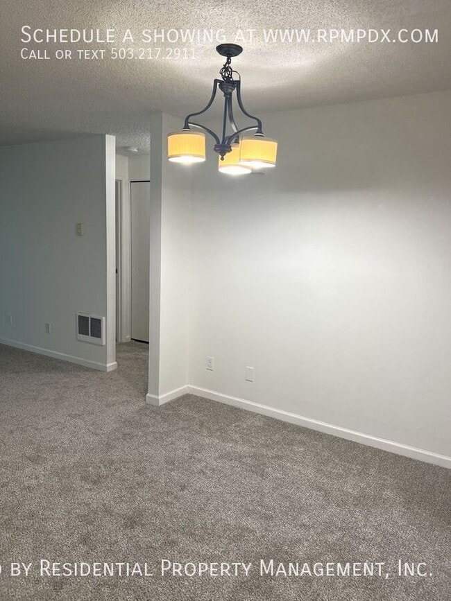 Building Photo - 12618 NW Barnes Rd