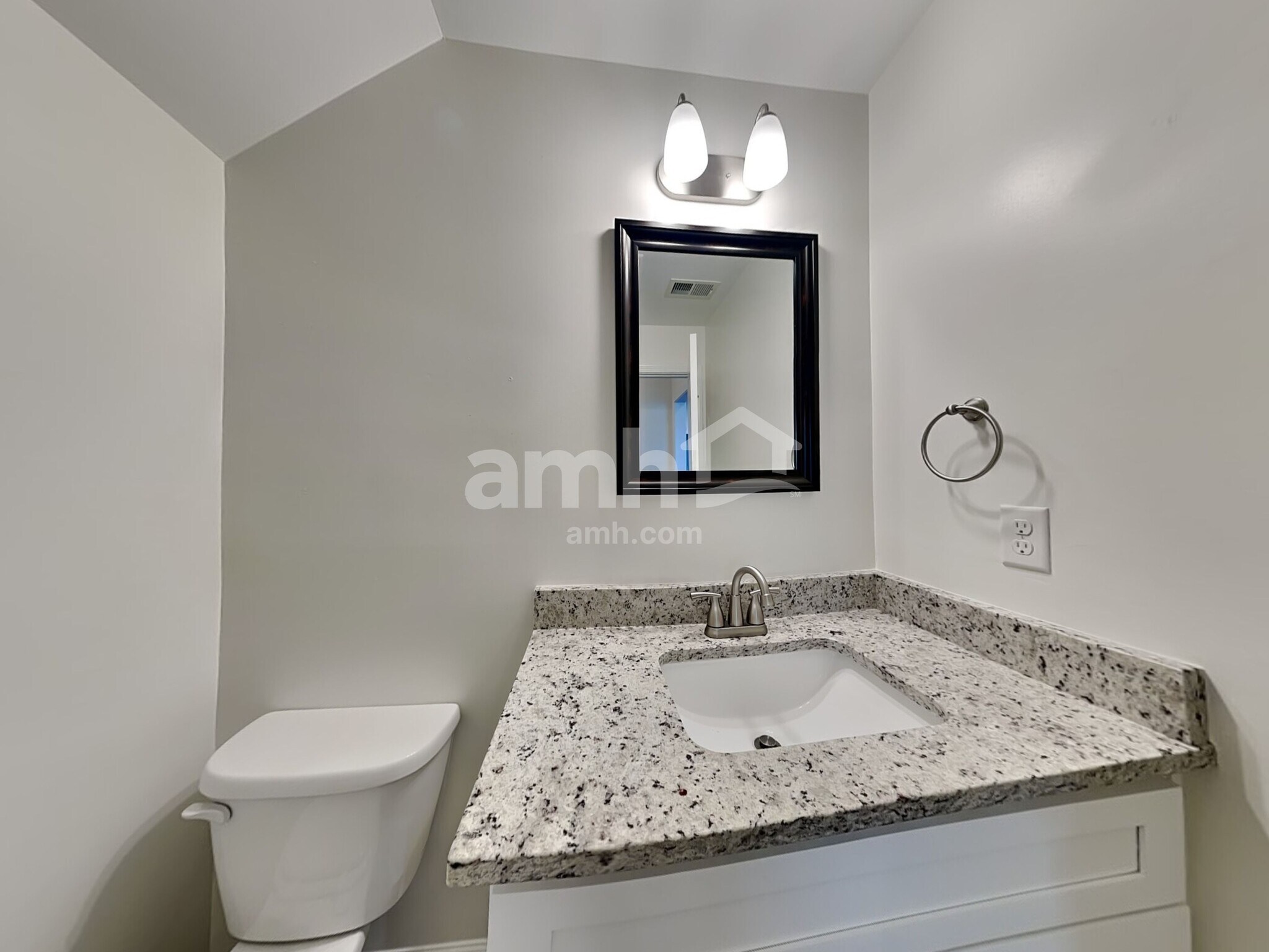 Building Photo - 130 Dunnsmore Dr