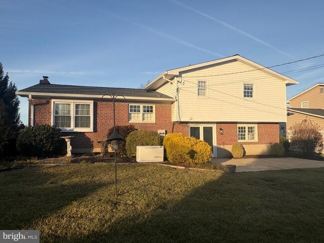 Building Photo - 119 E Padonia Rd