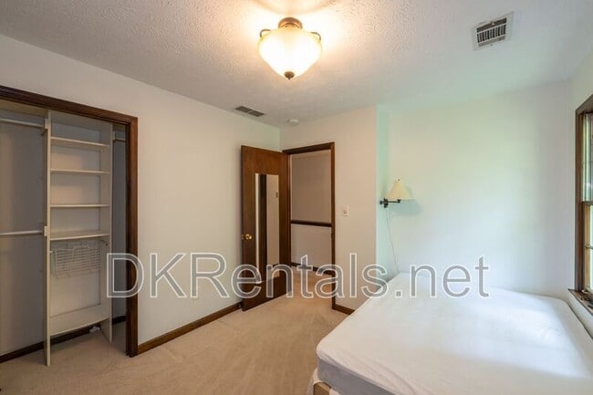 Building Photo - 3787 Etna Dr