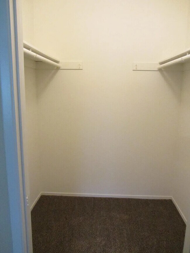 Main Bedroom Closet - 1756 N Cedar Glen Dr