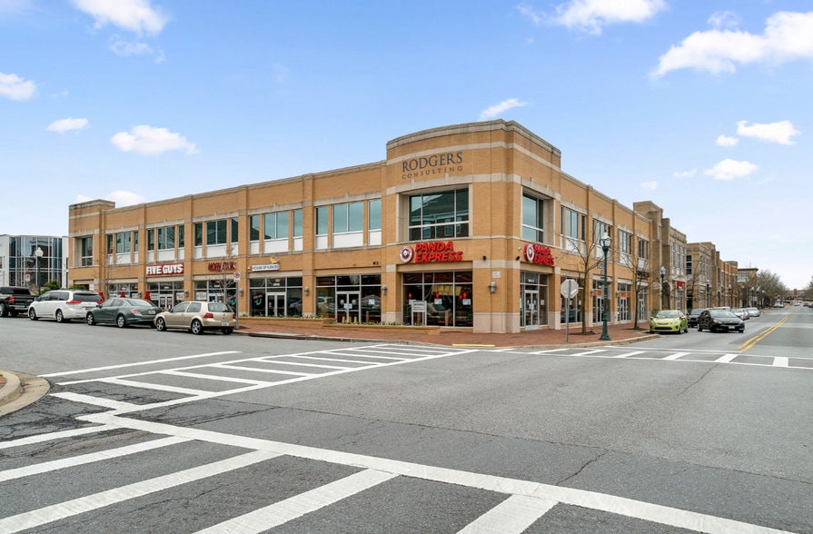 Building Photo - 13405 Wisteria Dr