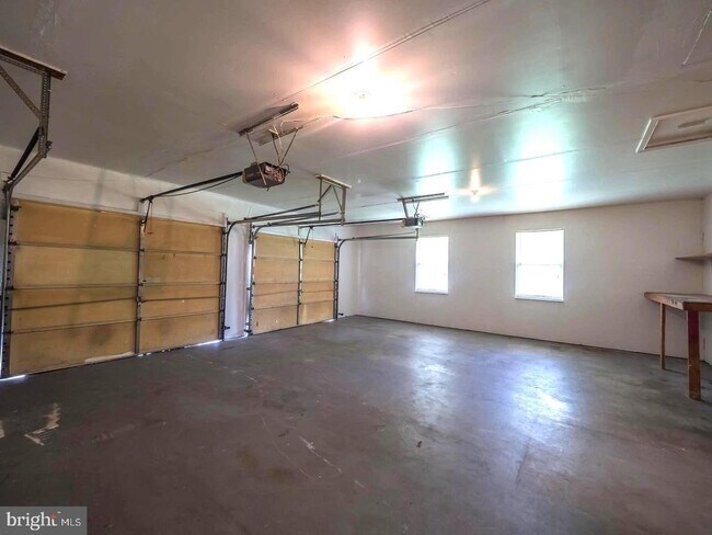 Building Photo - 7701 Croom Rd