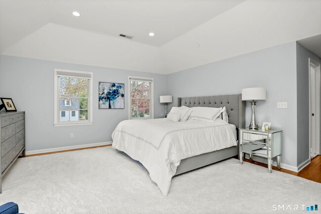 Building Photo - 23 Garden City Rd