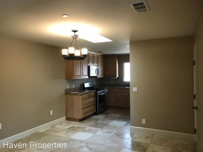 Building Photo - 3 br, 2 bath House - 22615 J St.