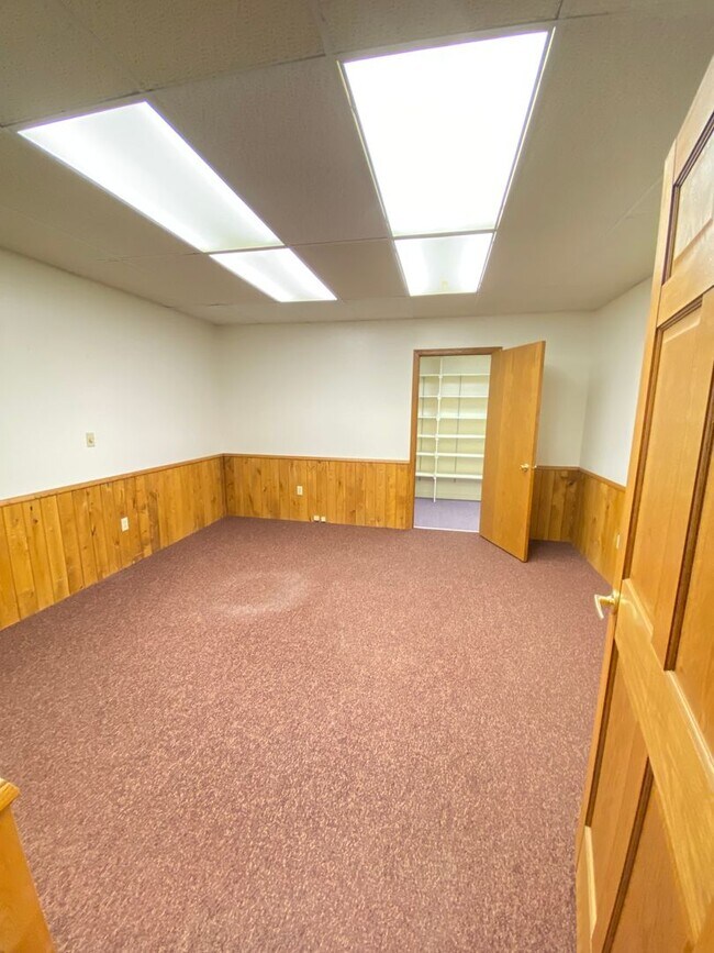 Building Photo - 118/120 E Huron