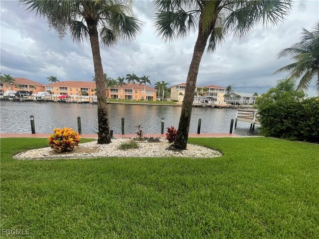 Building Photo - 4525 Country Club Blvd