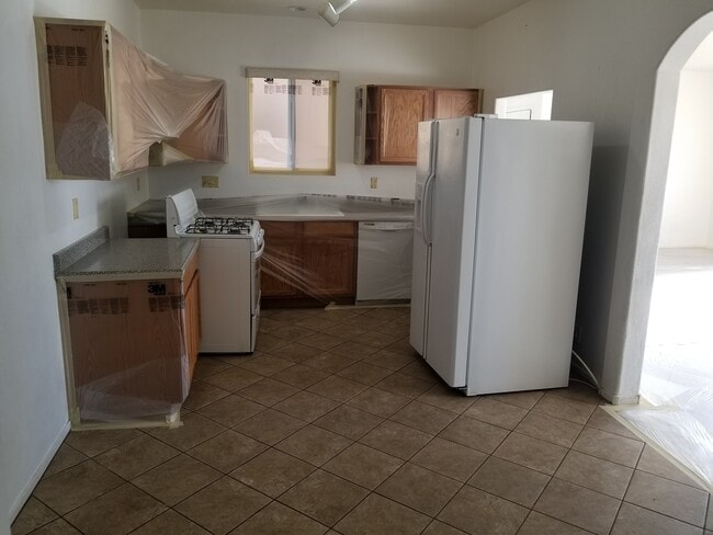 Building Photo - 5063 El Castano Ave