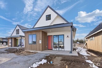 Building Photo - Brand new construction Discover West