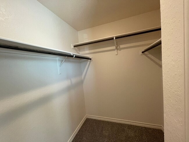 Building Photo - Townhome for rent