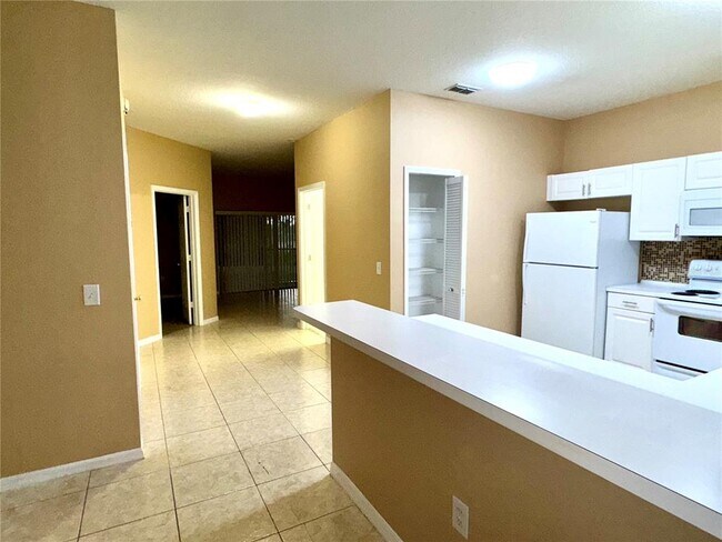 Building Photo - 3107 Sun Lake Ct