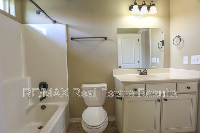 Building Photo - 626 N Tennyson Ln
