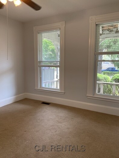 Building Photo - 275 Crescent St