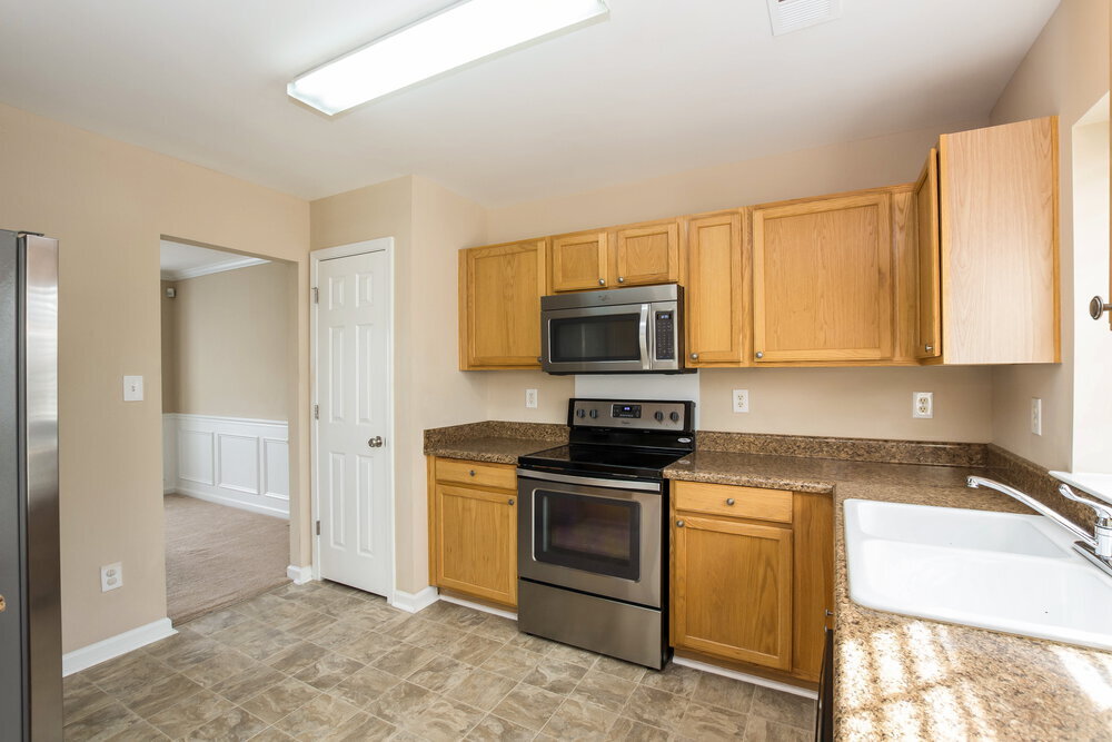 Building Photo - 4501 Sedgewood Ln