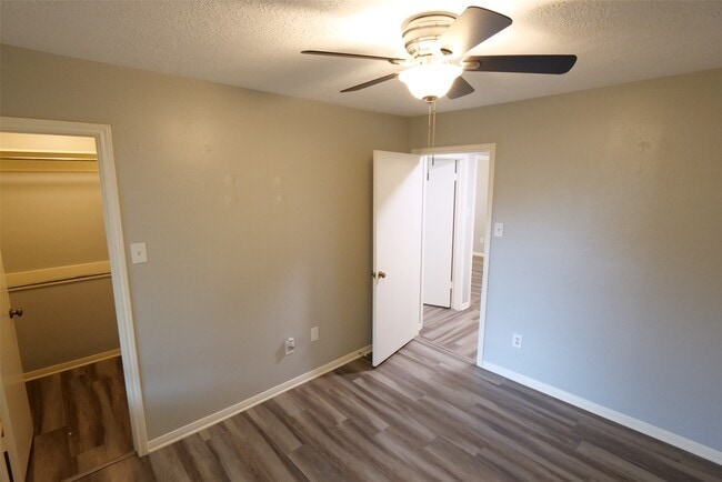 Building Photo - 17427 Hamilwood Dr