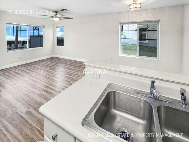 Building Photo - 91-1031 Kaimalie Street-4E1