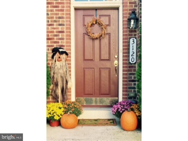 Building Photo - 3120 King Ln