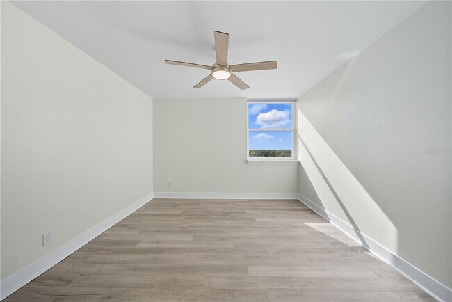 Building Photo - 4015 Bayshore Blvd